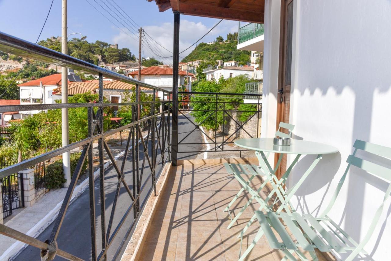 Prana'S Castle Kyparissia Exterior foto